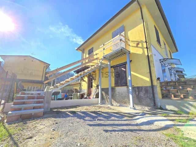 Casa in vendita a Camaiore, Toscana