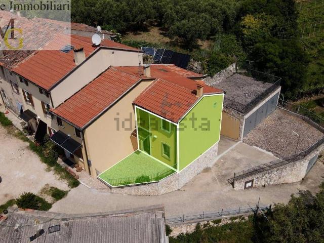 Casa in vendita a Cazzano Di Tramigna, Veneto