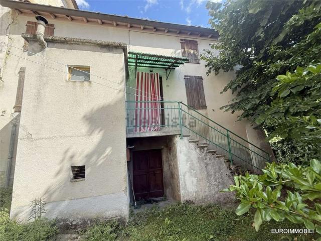 Casa in vendita a Neviano Degli Arduini, Reggio Emilia