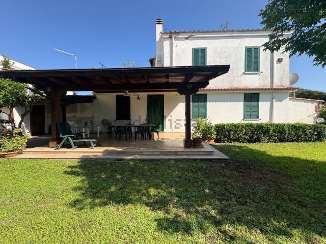 Casa in vendita a Terracina, Lazio