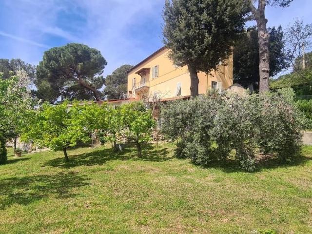 Casa in vendita a Livorno