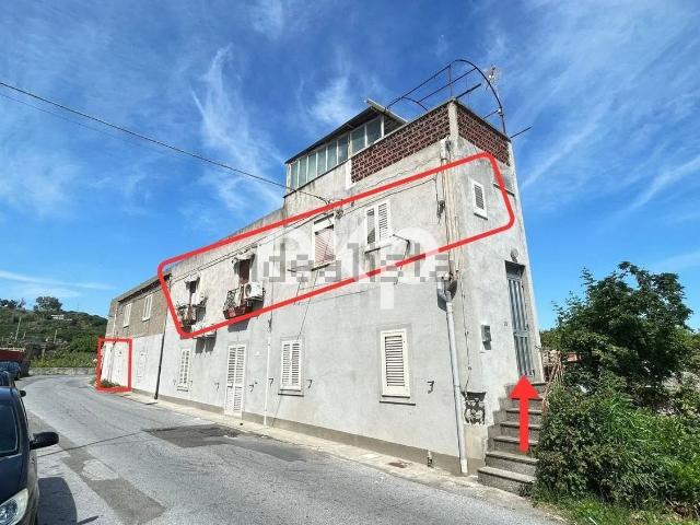 Casa in vendita a Saponara Marittima, Saponara