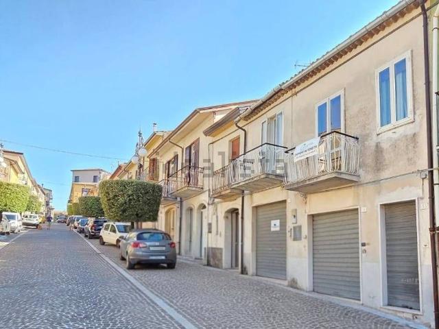 Casa in vendita a Montemarano, Avellino