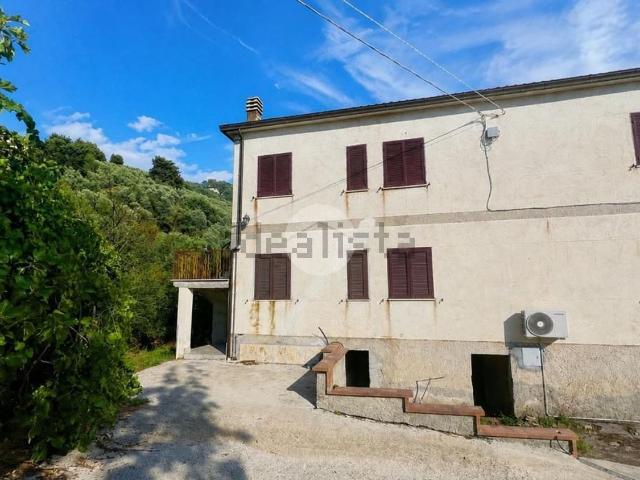 Casa in vendita a Paliano, Lazio