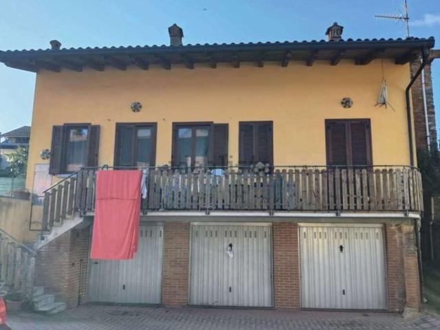 Casa in vendita a Varallo Pombia, Novara
