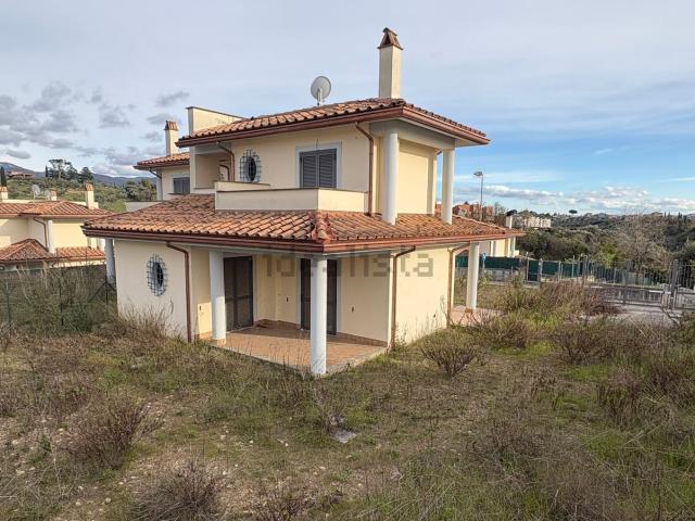 Casa in vendita a Roma Capitale, Lazio