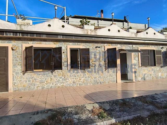Casa in vendita a Camporosso, Liguria