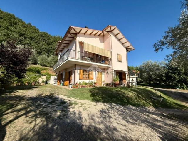 Casa in vendita a Bolsena, Viterbo
