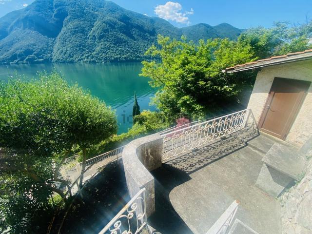 Casa in vendita a Valsolda, Lombardia