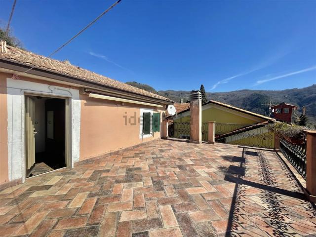 Casa in vendita a Pegui, Calice al Cornoviglio