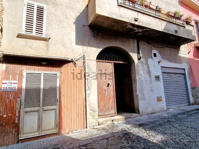 Casa in vendita a Mondragone, Campania