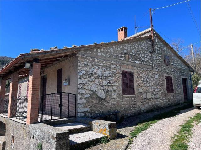 Casa in vendita a Avigliano Umbro, Umbria