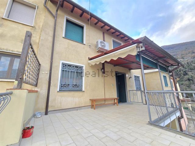 Casa in vendita a Camaiore, Toscana