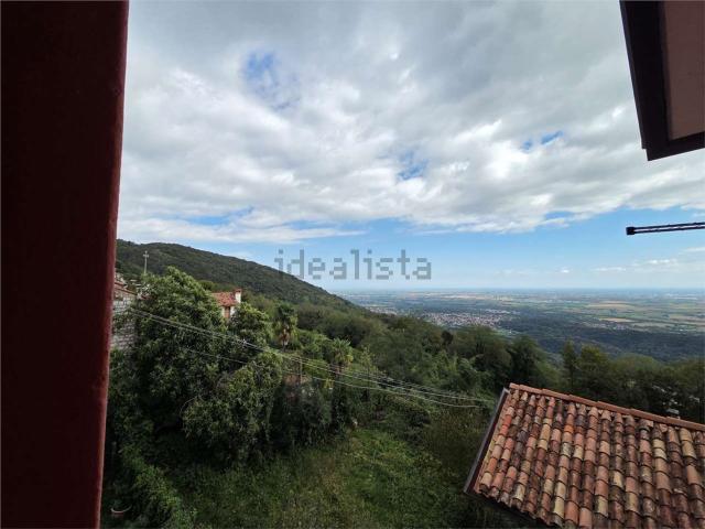 Casa in vendita a Mezzomonte / Mezamont - Al Mont, Polcenigo / Polcenic - Al Borc