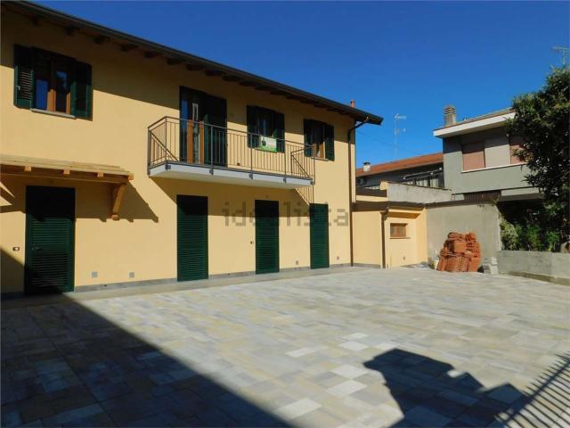 Casa in vendita a Mezzana, Somma Lombardo
