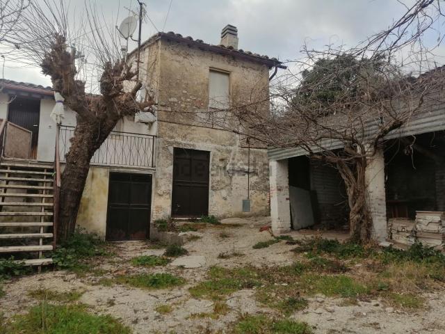 Casa in vendita a Campomaggiore, Terni