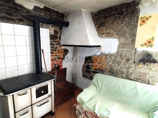 Casa in vendita a Palazzo Del Pero, Toscana
