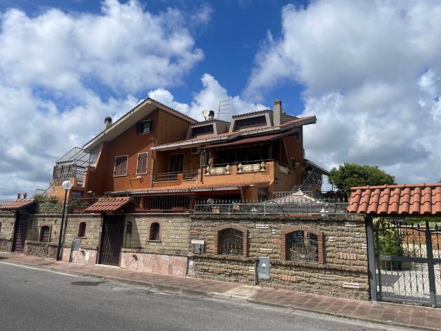 Casa in vendita a Piano del Fregneto, Roma Capitale