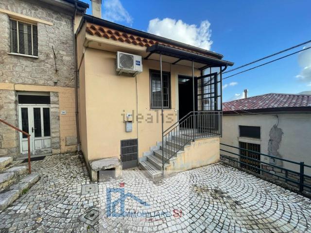 Casa in vendita a Vitulano, Campania