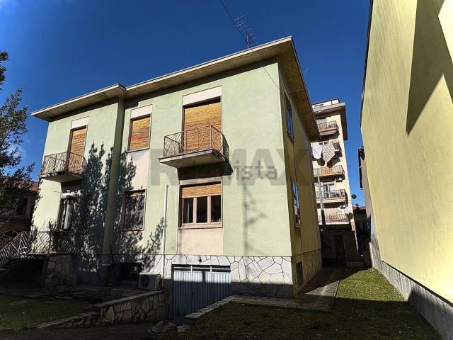Casa in vendita a Madonna Regina, Busto Arsizio