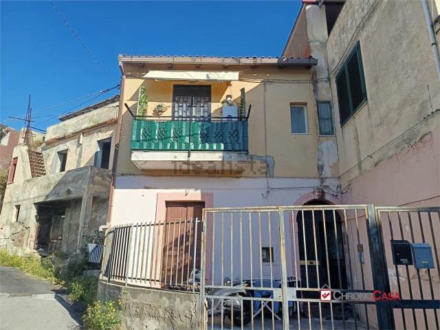 Casa in vendita a San Filippo Inferiore, Messina