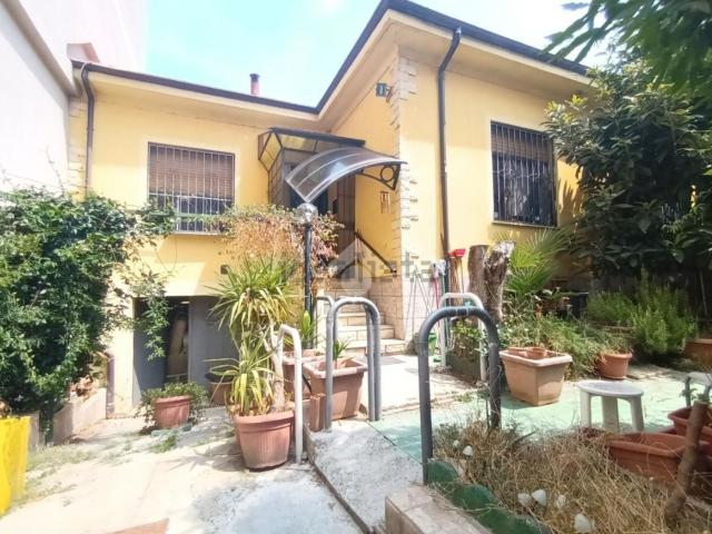 Casa in vendita a Circoscrizione 2, Piemonte