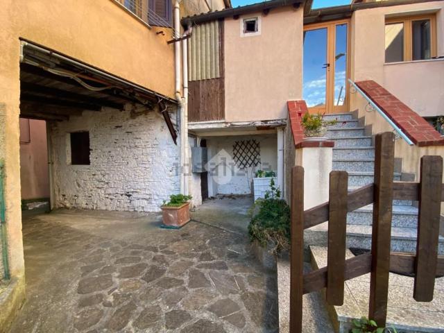 Casa in vendita a Serra Riccò, Costa Fontana