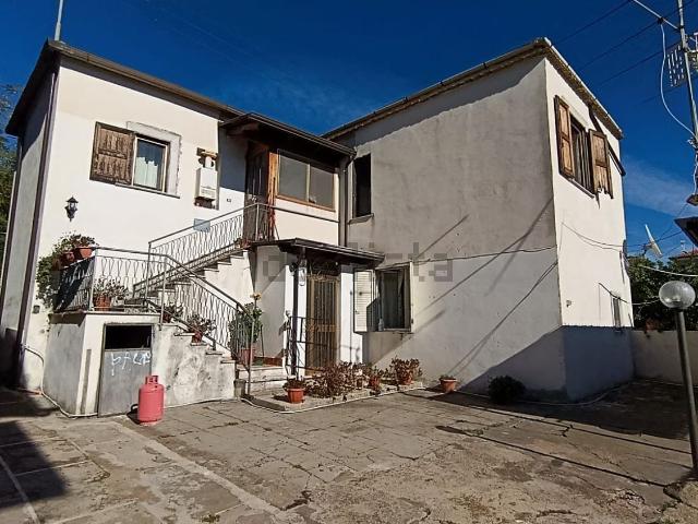 Casa in vendita a Tremensuoli Vecchio, Minturno