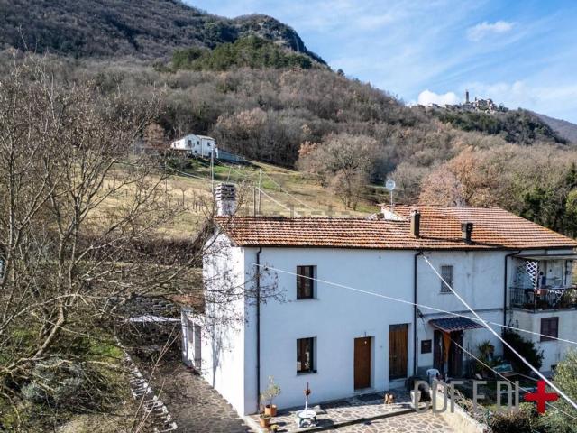 Casa in vendita a Greccio, Lazio