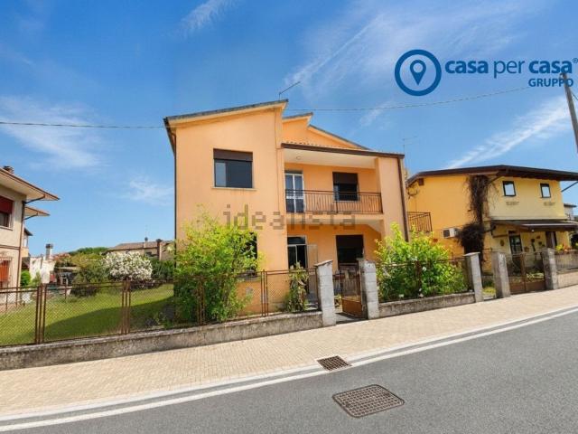 Casa in vendita a Rosolina, Veneto