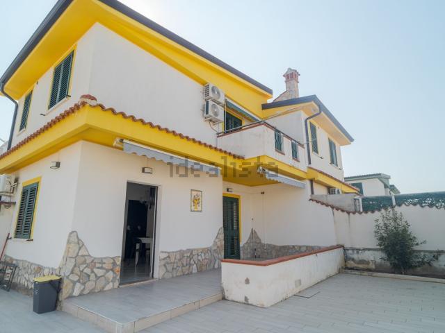 Casa in vendita a La Petrosa, Calabria