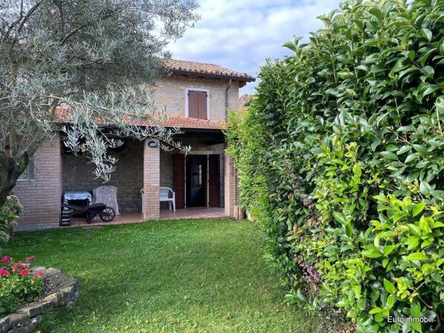 Casa in vendita a Neviano Degli Arduini, Reggio Emilia