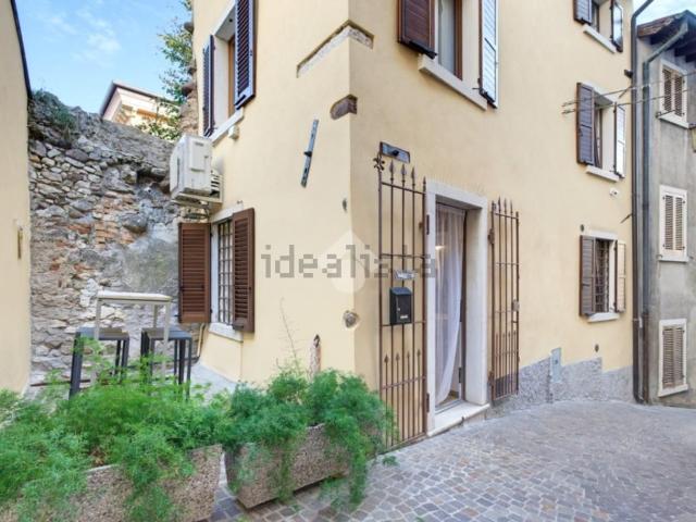 Casa in vendita a Lazise, Verona