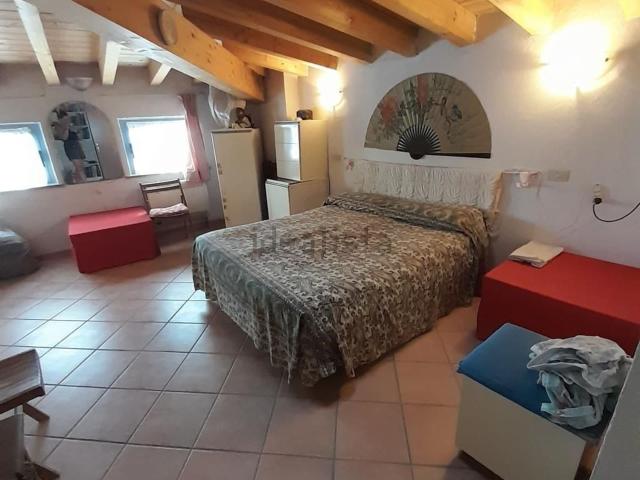 Casa in vendita a Colli Verdi, Pometo
