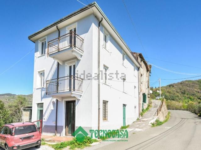 Casa in vendita a Unione di comuni Montana Lunigiana, Podenzana