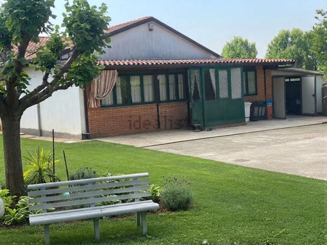 Casa in vendita a Mazzorno Sinistro, Adria