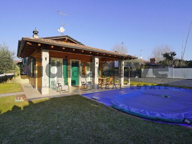 Casa in vendita a Borgo Felice, Manerba del Garda