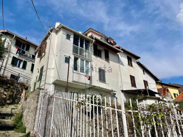 Casa in vendita a Media Val Bisagno, Serra Riccò