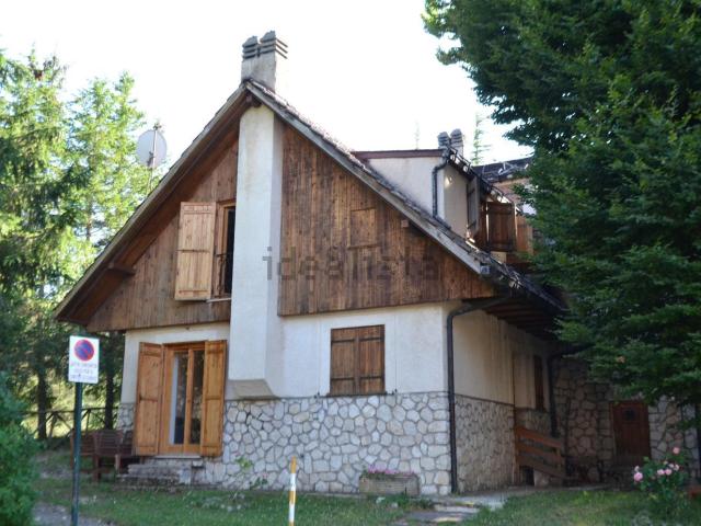 Casa in vendita a Campagnolo, Ovindoli