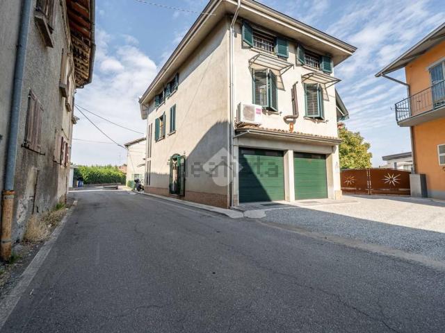Casa in vendita a Case Nuove, Bibbiano