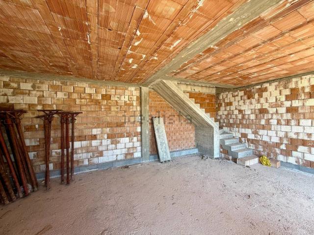 Casa in vendita a Sarzana, Liguria