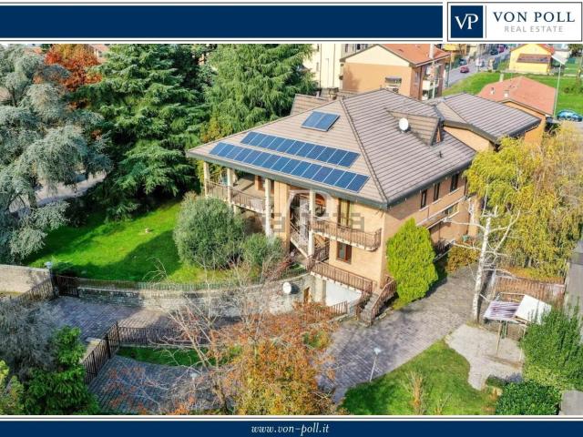 Casa in vendita a Bollate, Lombardia