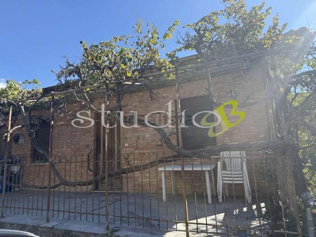 Casa in vendita a Bordighera, Liguria