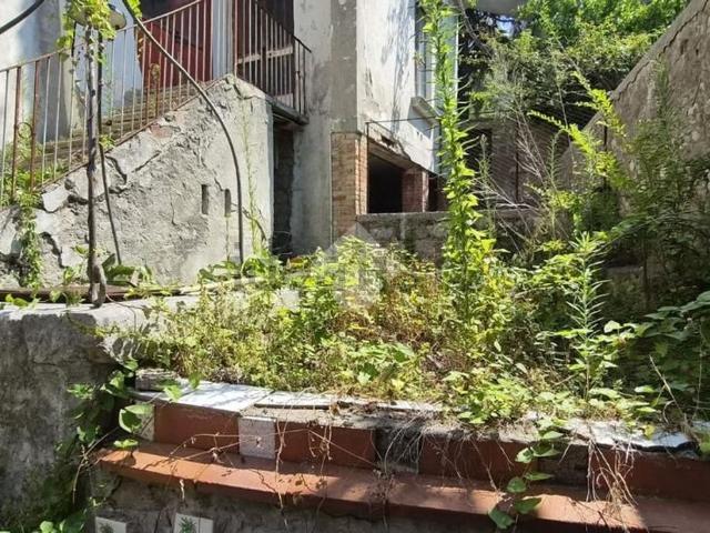 Casa in vendita a Montesarchio, Campania
