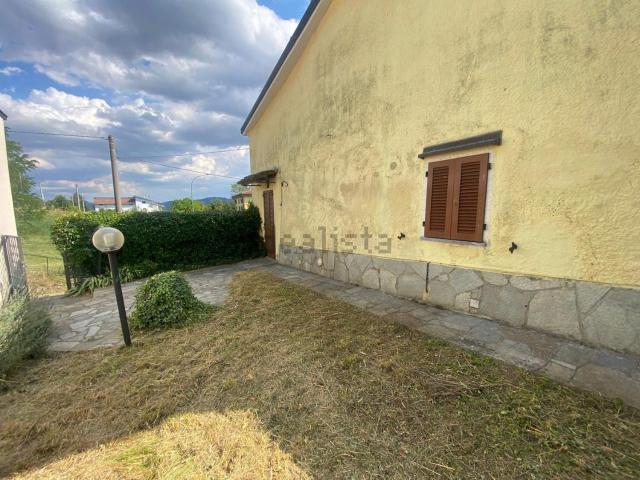 Casa in vendita a Borgonovo Val Tidone, Reggio Emilia