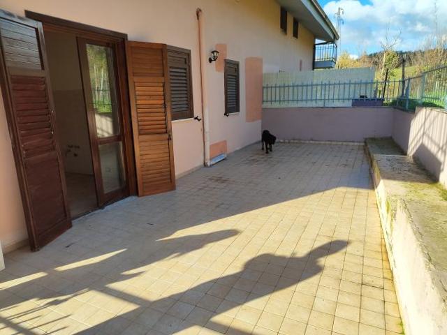 Appartamento in affitto a San Potito Ultra, Campania