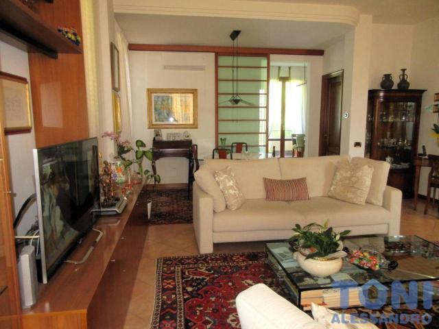 Villa Indipendente in affitto a Unione dei Comuni Circondario dell'Empolese Valdelsa, Empoli