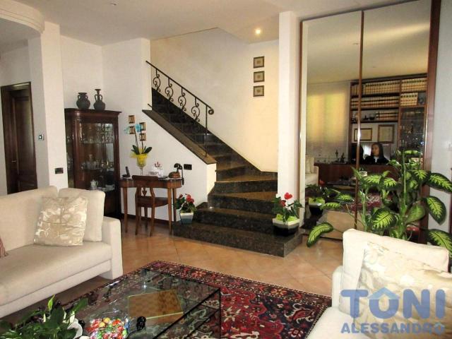 Villa Indipendente in affitto a Unione dei Comuni Circondario dell'Empolese Valdelsa, Empoli