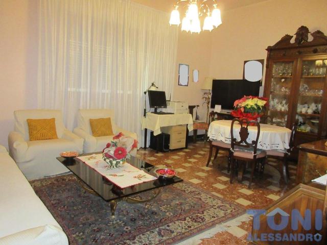 Villa Indipendente in affitto a Unione dei Comuni Circondario dell'Empolese Valdelsa, Empoli