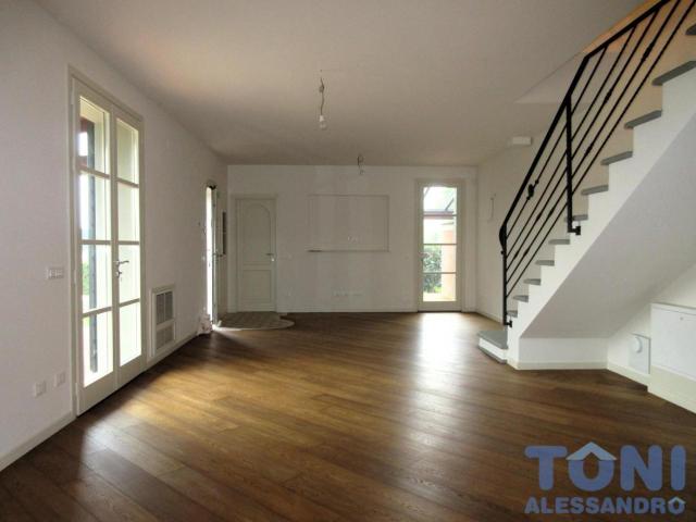 Villa Indipendente in affitto a Unione dei Comuni Circondario dell'Empolese Valdelsa, Empoli